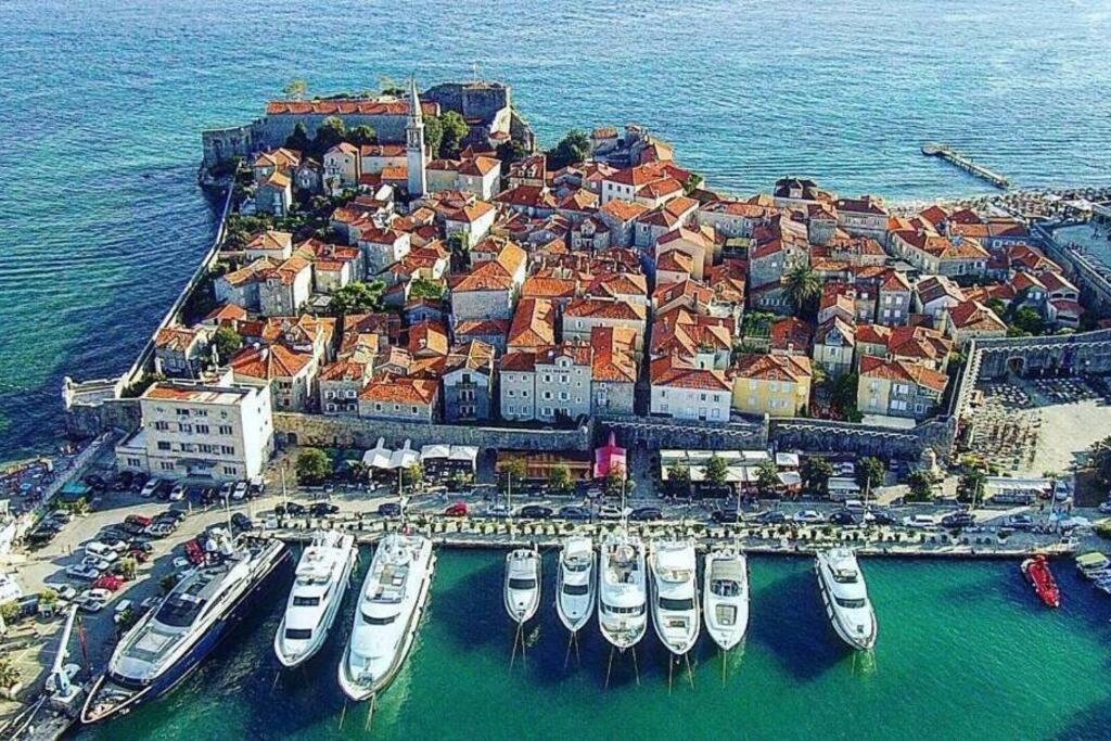 Butua. Apartment Budva